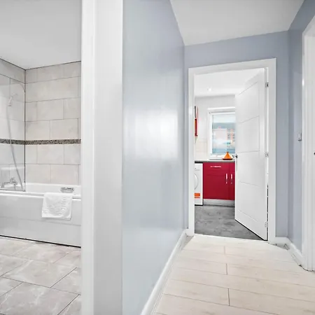 Graham 2 Bedroom, 1 Bathroom Apartment *